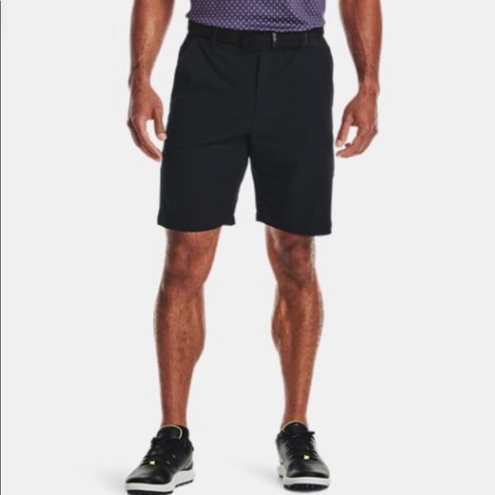NWT Under Armour men’s golf shorts, size 32